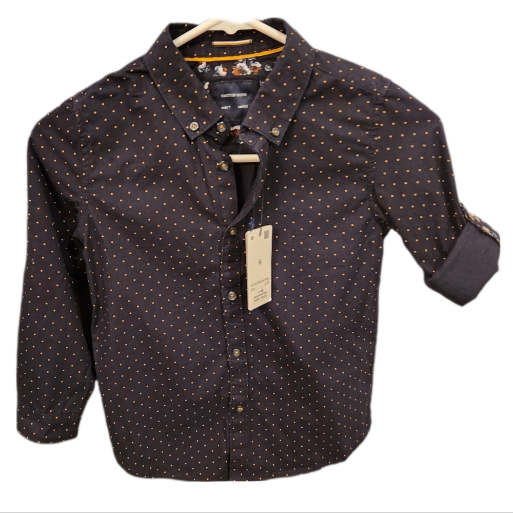 NWTCactus Boys:button down shirt SZ 7(fits like a sz 5/6) Navy blue/goldish dots